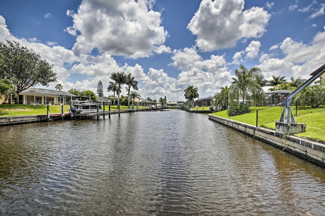 Canal-Front Oasis With Dock And Kayaks In Cape Coral! Экстерьер фото